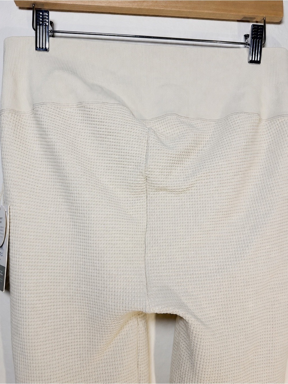 Vuori Waffle Seamless Legging Ecru NWT Large VW4085 - Picture 5 of 8
